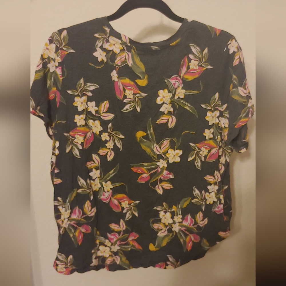 Old Navy Top - Picture 2 of 2